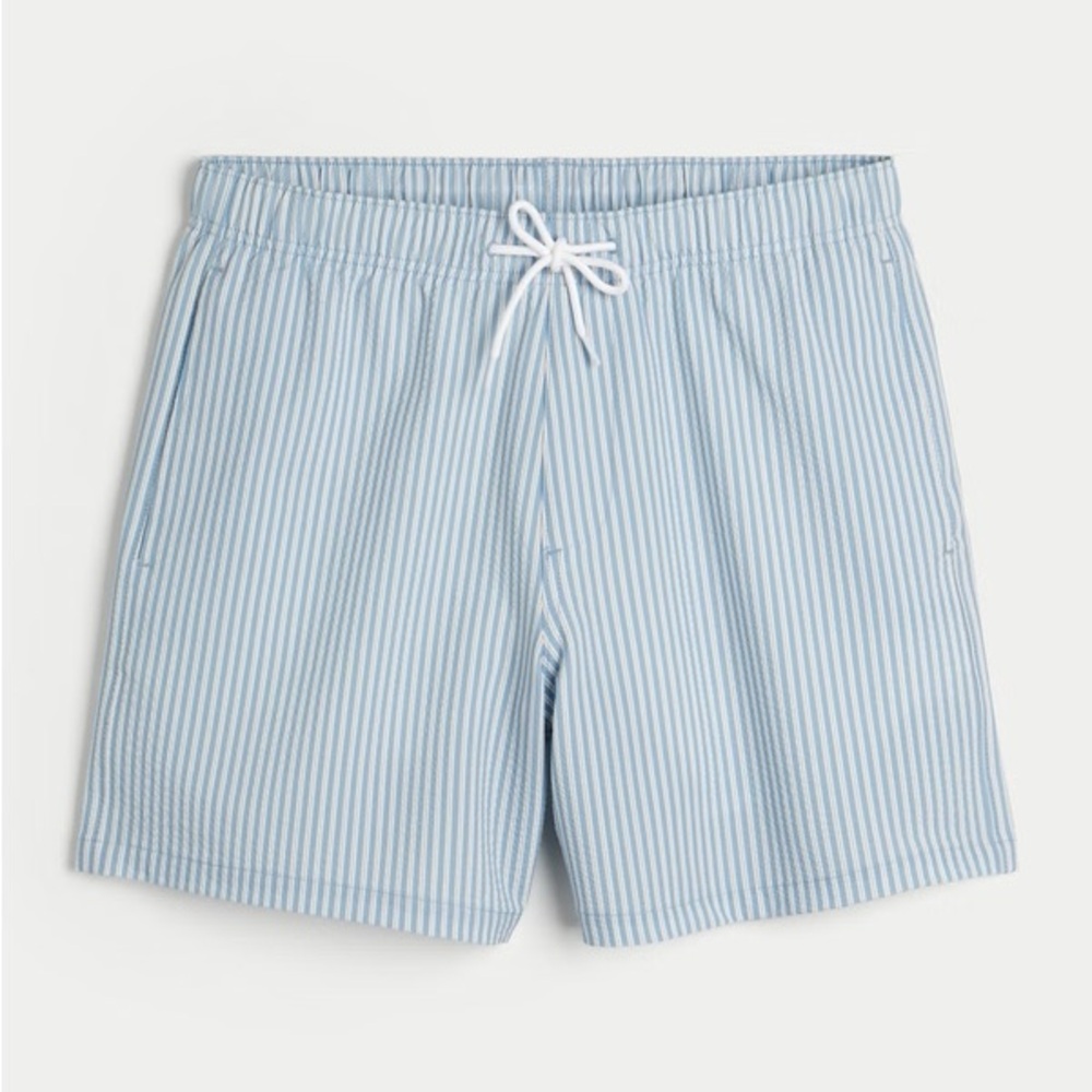 🌙 B97 - Hollister Mid-Thigh Seersucker Volley Swim Trunks